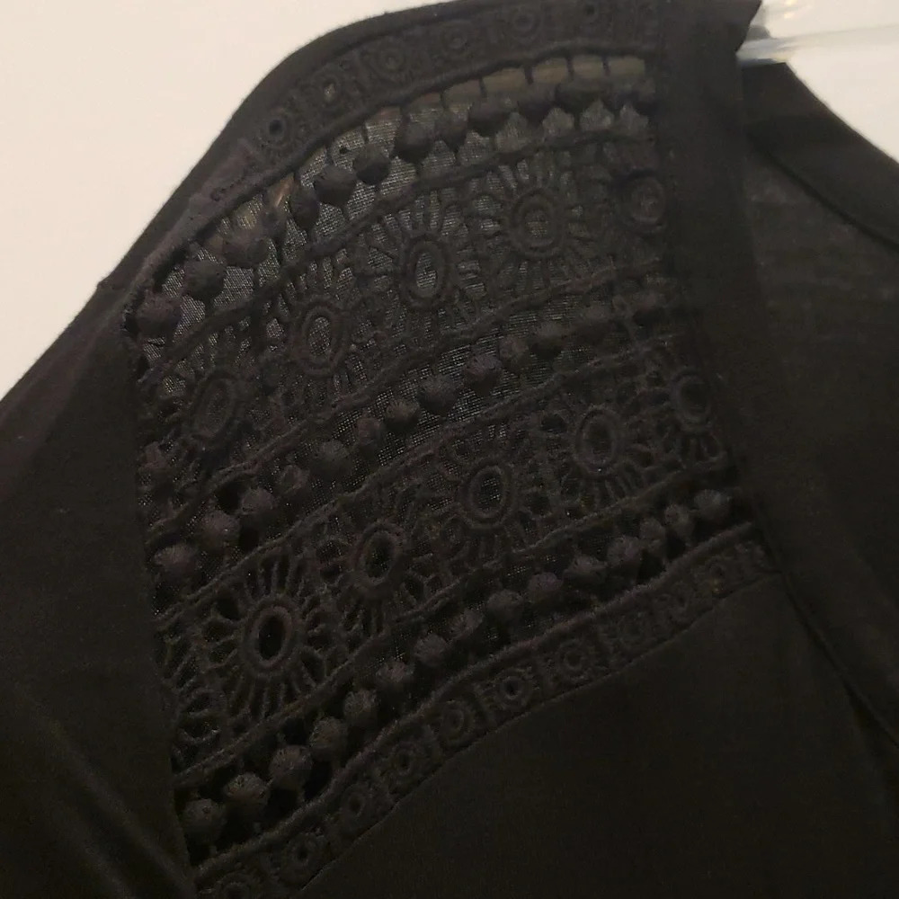 Crochet Embellished Black Tee Women Plus 1X Cable & Gauge 3/4 sleeves - Picture 7 of 15